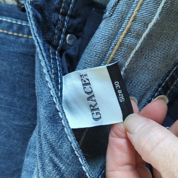 NWT Grace in L.A. Boot Cut Dark Denim Jean Embellished Rear Pockets Size 30 - Picture 3 of 9